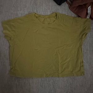 Lululemon crop top